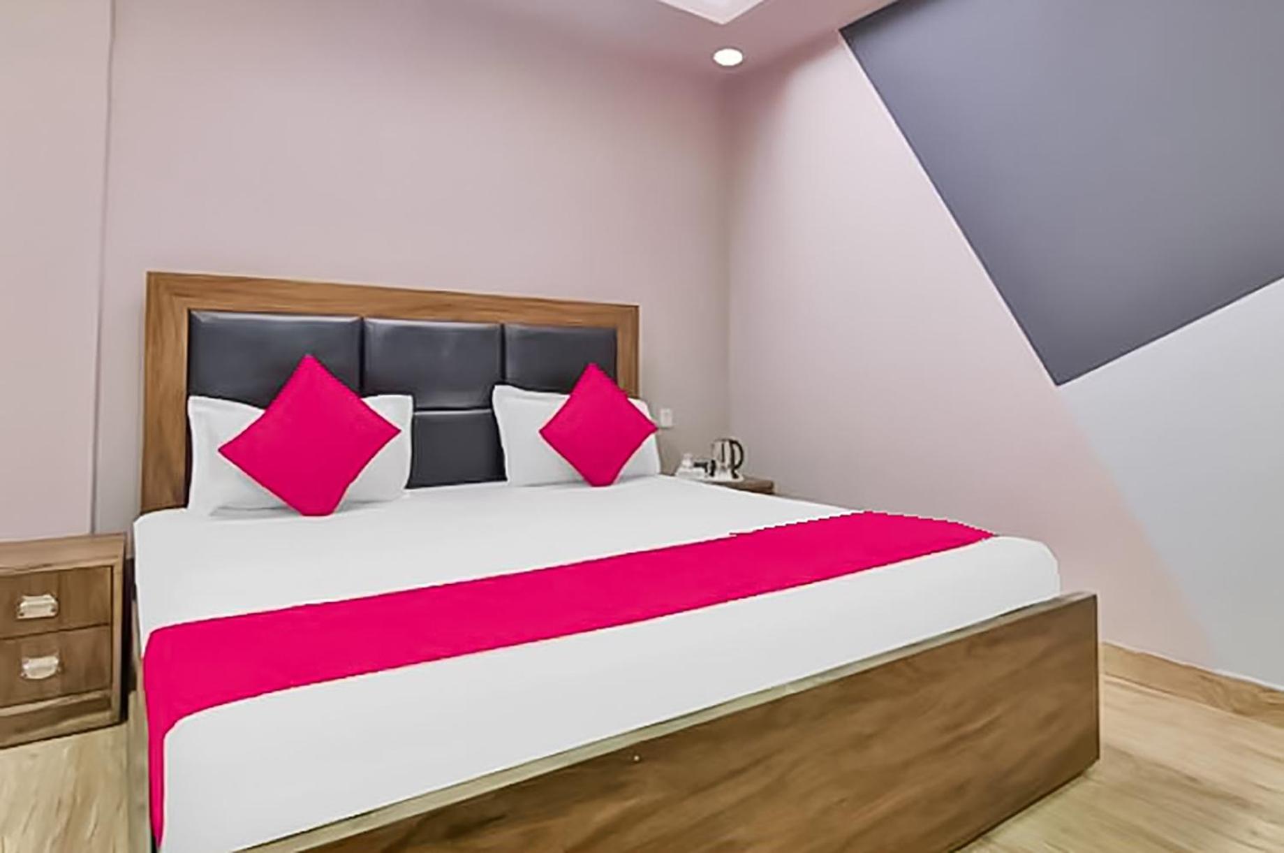 Dream In - Hazrat Nizamuddin Station Bed & Breakfast