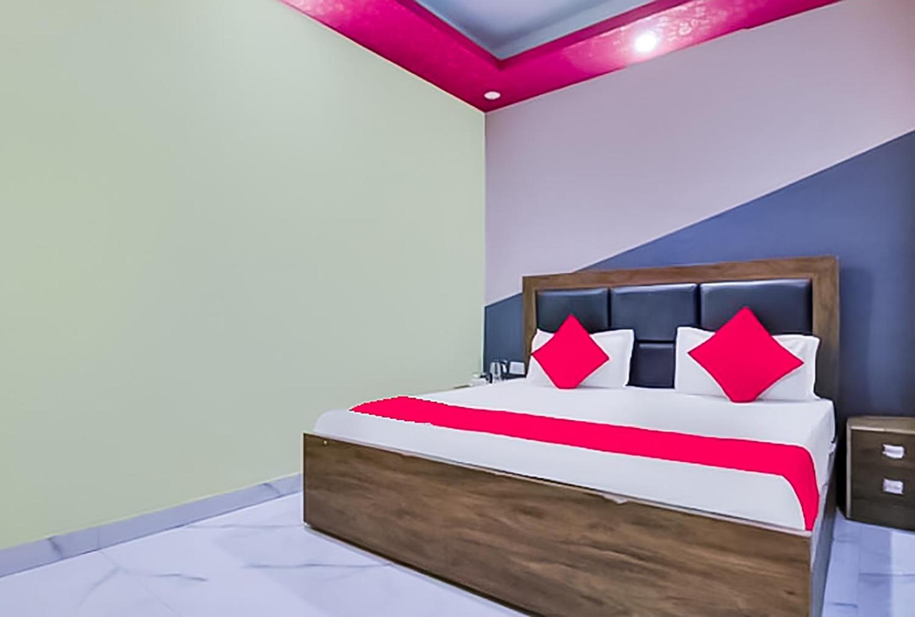 Couette-café Dream In - Hazrat Nizamuddin Station *